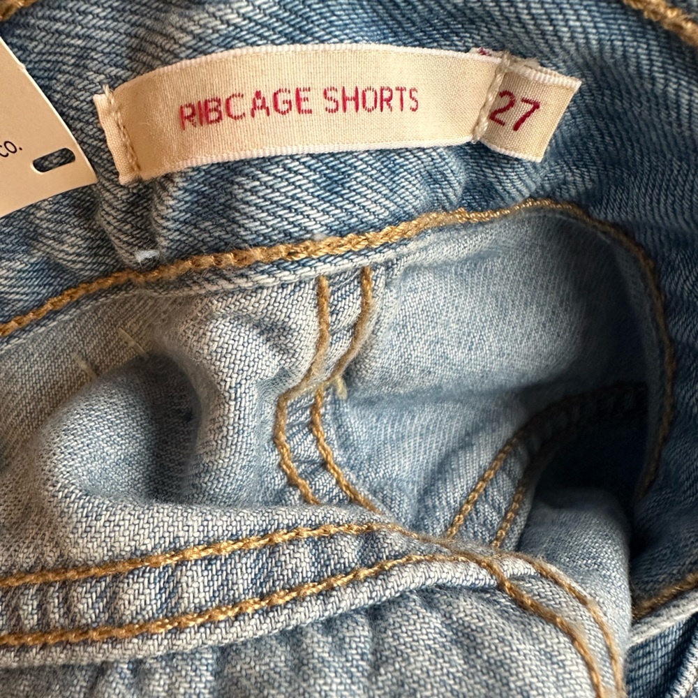 Levi's Women's Rib age Shorts Light Blue Size 27 NWT - Picture 9 of 12